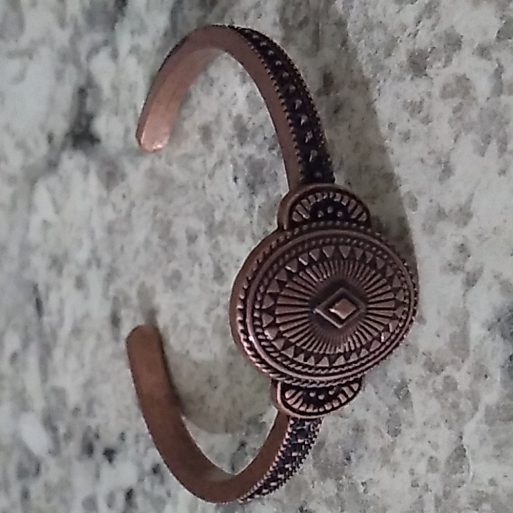 Copper-tone cuff bangle